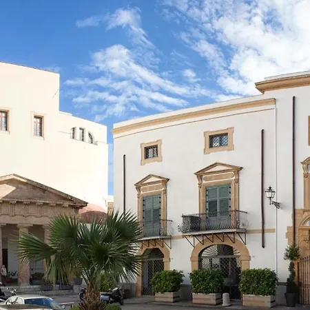 Palazzo Brunaccini 4*