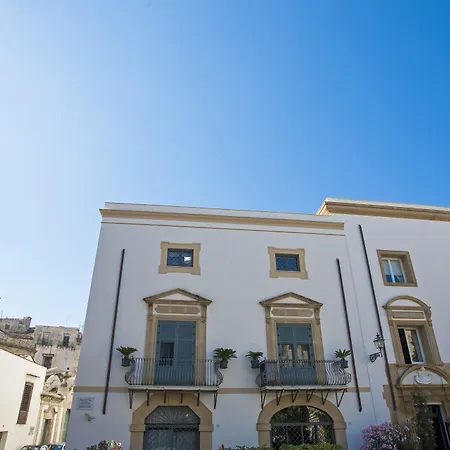 Palazzo Brunaccini Boutique ホテル 4*