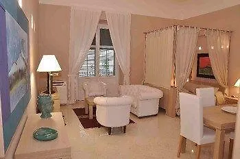 Palazzo Brunaccini Boutique Hotel