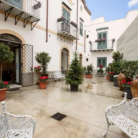 Palazzo Brunaccini Boutique 4* パレルモ