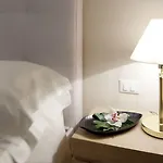 Palazzo Brunaccini 4*