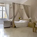 Palazzo Brunaccini Hotel